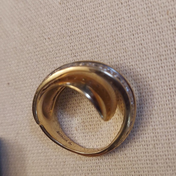 FINAL SALE Ladies 14K gold ring - Picture 2 of 7